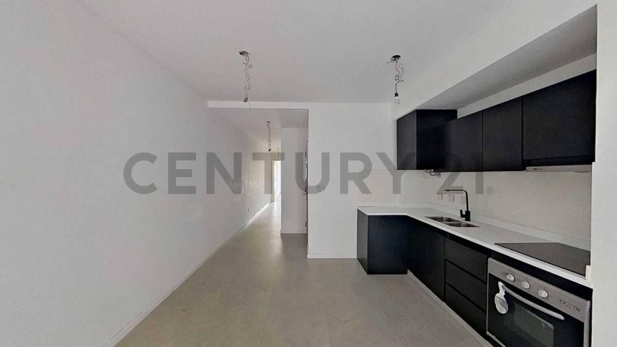 Foto de DEPARTAMENTO CABALLITO 2 AMBIENTES SEMIPISO CON DOBLE BALCON, imagen 2