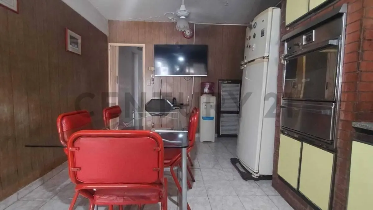 VENTA PH TRIPLEX 4 1/2 AMB C/COCHERA Y PATIO EN B° GÜEMES, HAEDO 4