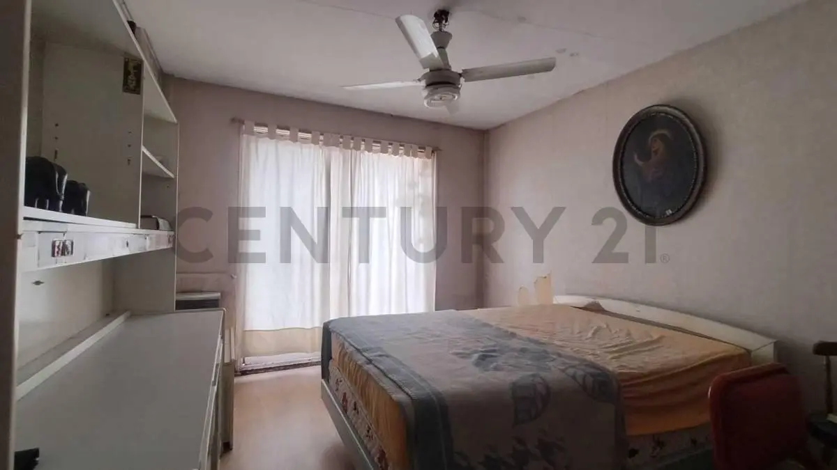 VENTA PH TRIPLEX 4 1/2 AMB C/COCHERA Y PATIO EN B° GÜEMES, HAEDO 3