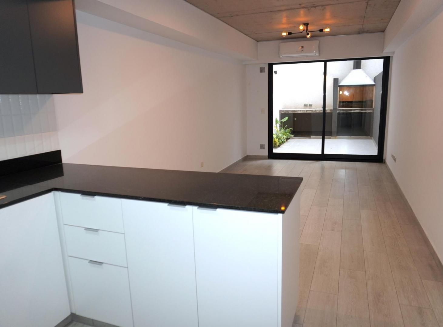 Foto de VENTA MONOAMBIENTE CON PATIO Y PARRILLA PLAZA IRLANDA CABALLITO NORTE, imagen 2