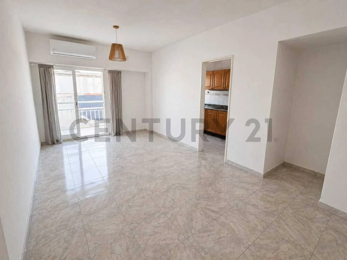 Departamento en venta 2 ambientes con cochera en Mataderos