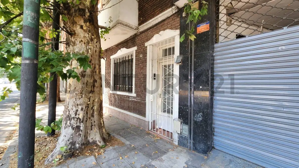 VENTA PH 4 Ambientes con Quincho cubierto en Villa Santa Rita – Entrada Independiente 2