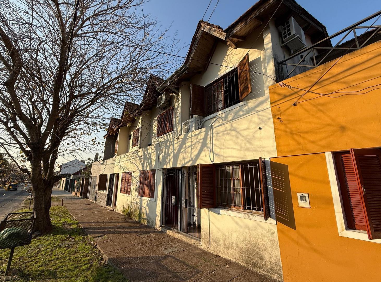 PH 3 AMBIENTES CON TERRAZA BANFIELD