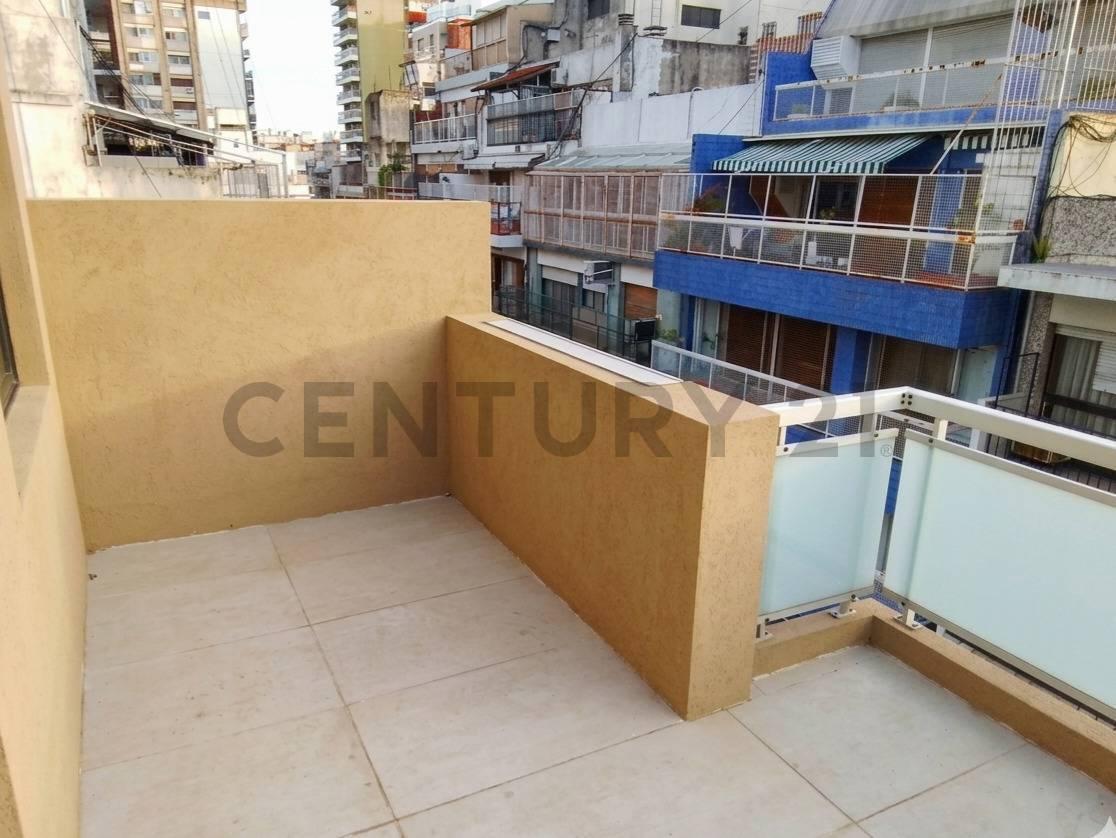 Foto de VENTA DEPARTAMENTO PISO 3 AMBIENTES CABALLITO A PASOS DEL PARQUE, imagen 1