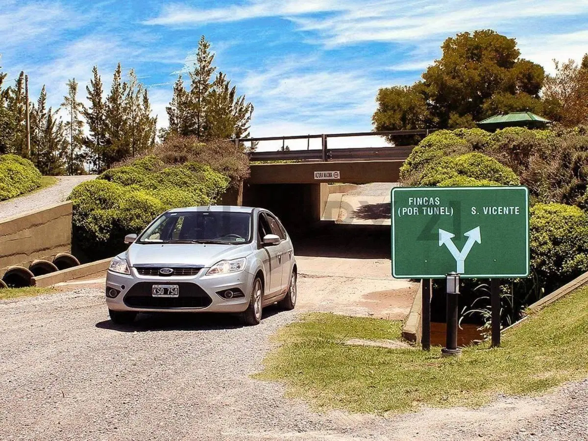 Lote Premium de 2400 m² en Fincas de San Vicente -Chacras Urbanas II Viví la Naturaleza, el Confort 4