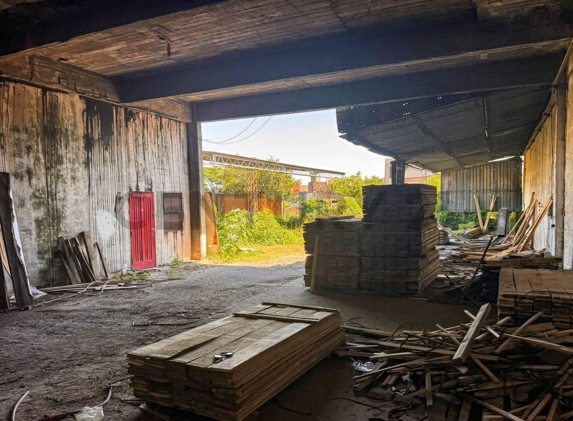 Foto de DEPÓSITO CON DOBLE FRENTE Y SALIDA A DOS CALLES – LOMA HERMOSA, imagen 5