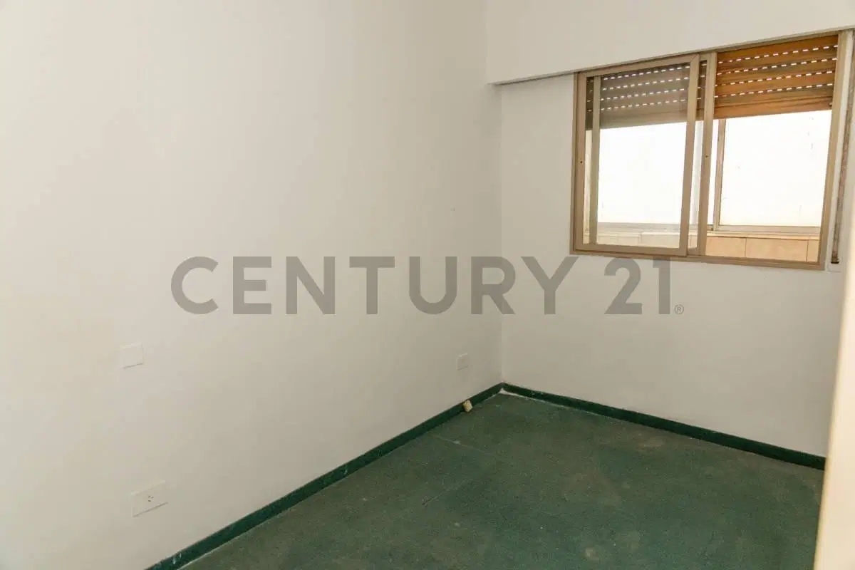Venta Dto de 3 Amb en el Centro de Avellaneda A 15 m del obelisco.AC . AP 5