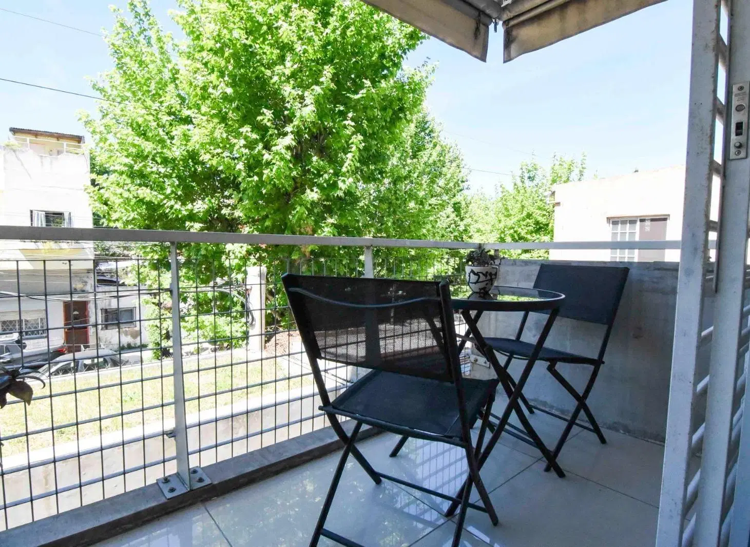 VENTA MONOAMBIENTE CON BALCON EN CIUDADELA 5