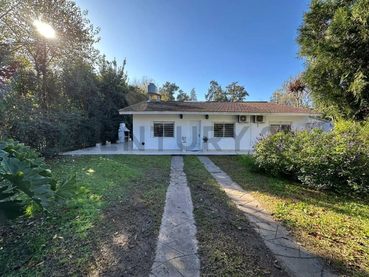 VENTA Impecable Casa Quinta de 5 Ambientes con Gran Parque, Galería y Piscina en Moreno 3
