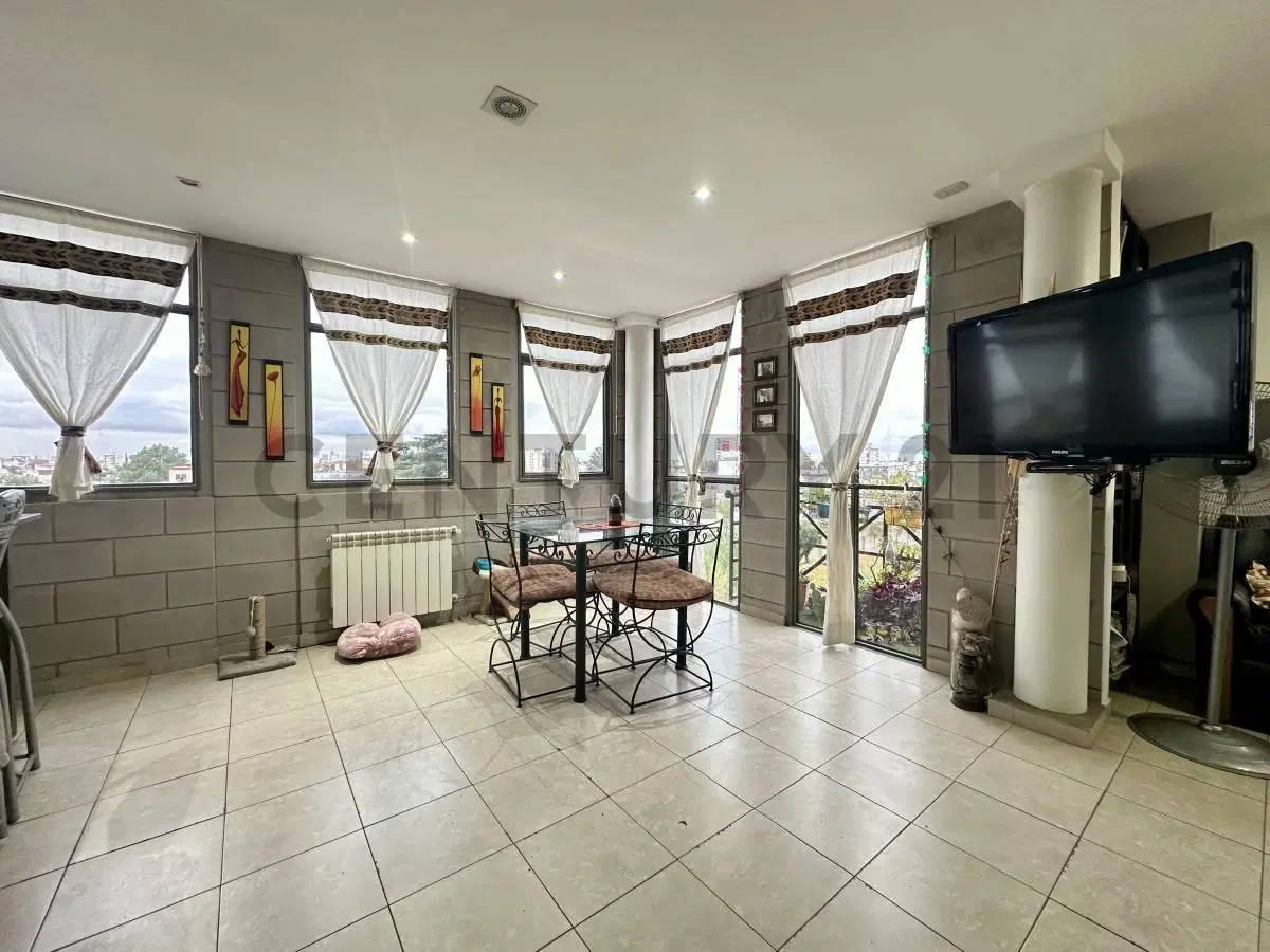 Departamento 5 Ambientes con Playroom, Terraza con Parrilla, Cochera y Vista Libre en Ramos Mejía 3
