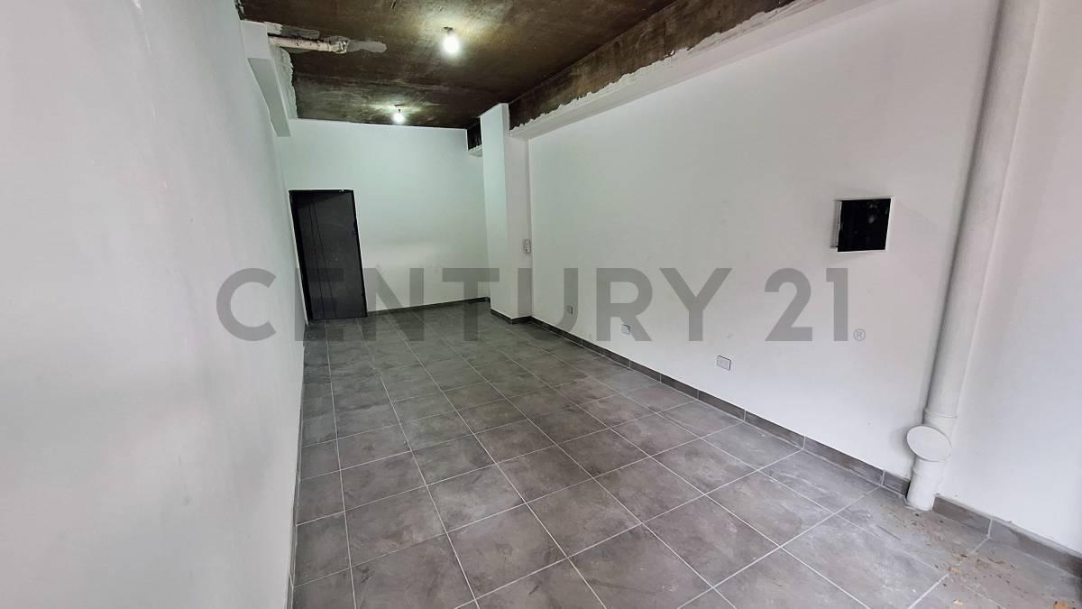 Foto de Venta Local Comercial a estrenar, para uso o renta, Zona de Alta, imagen 2