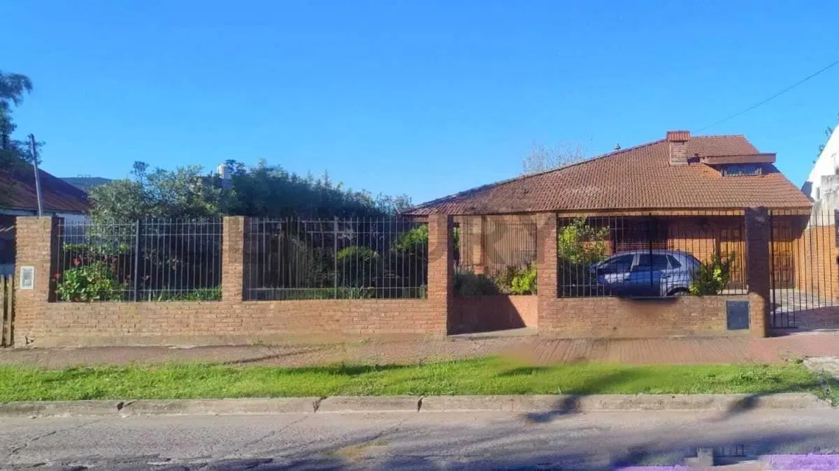 VENTA CHALET 5 AMB SOBRE LOTE DOBLE EN ITUZAINGO NORTE 3