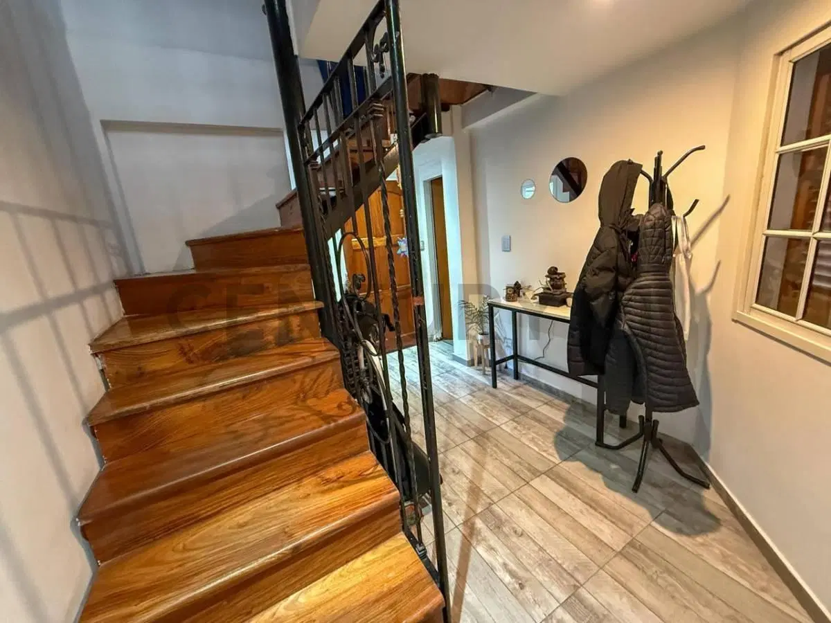 VENTA PH TIPO TRIPLEX DE 4 AMB CON COCHERA EN LA PATERNAL SIN EXPENSAS 2