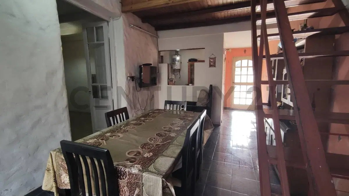 Venta PH a Refaccionar con Amplio Patio y 3 Dormitorios – Villa Luro 2