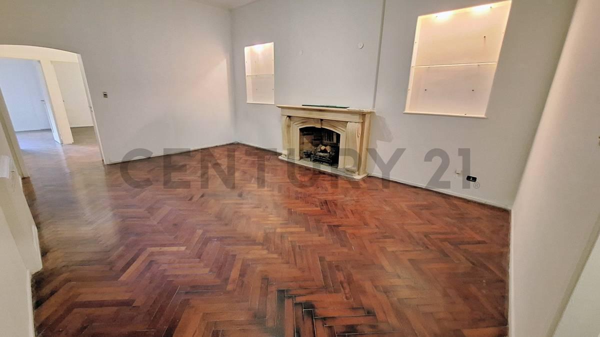 Foto de Venta Semipiso 5 Ambientes con Dependencia, 2 Baños + Baño de Servicio, imagen 1