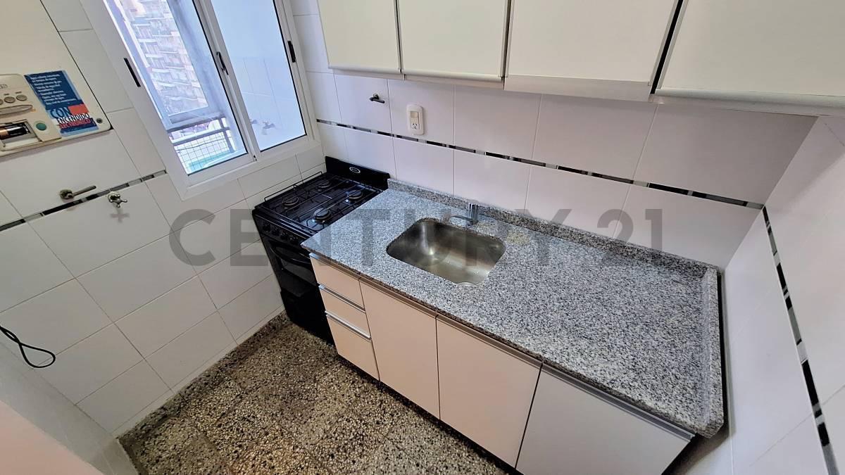 Foto de Alquiler Departamento 2 Ambientes Luminoso con Balcón/lavadero |, imagen 1