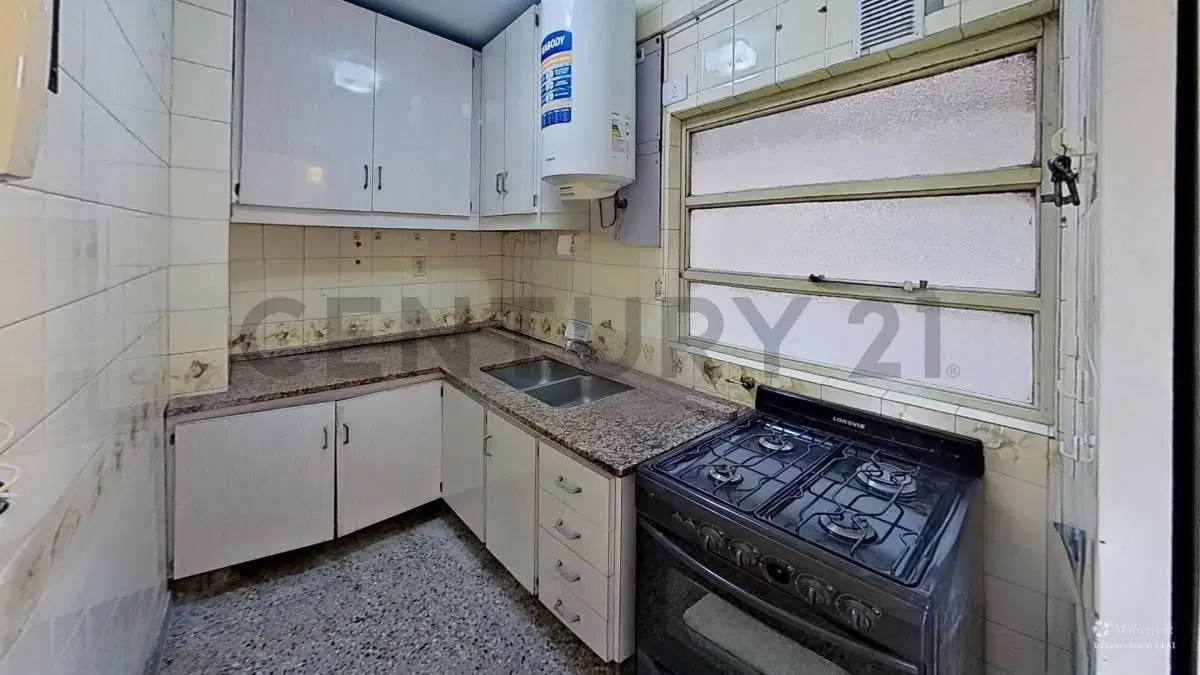 Departamento de 2 ambios super amlpio con espacio guardacoche 8