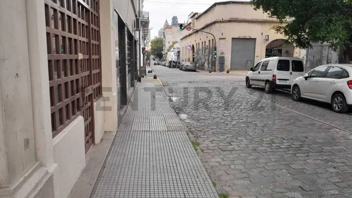 Venta  Monoambiente IMPERDIBLE atencion inversionista o primera vivienda 2