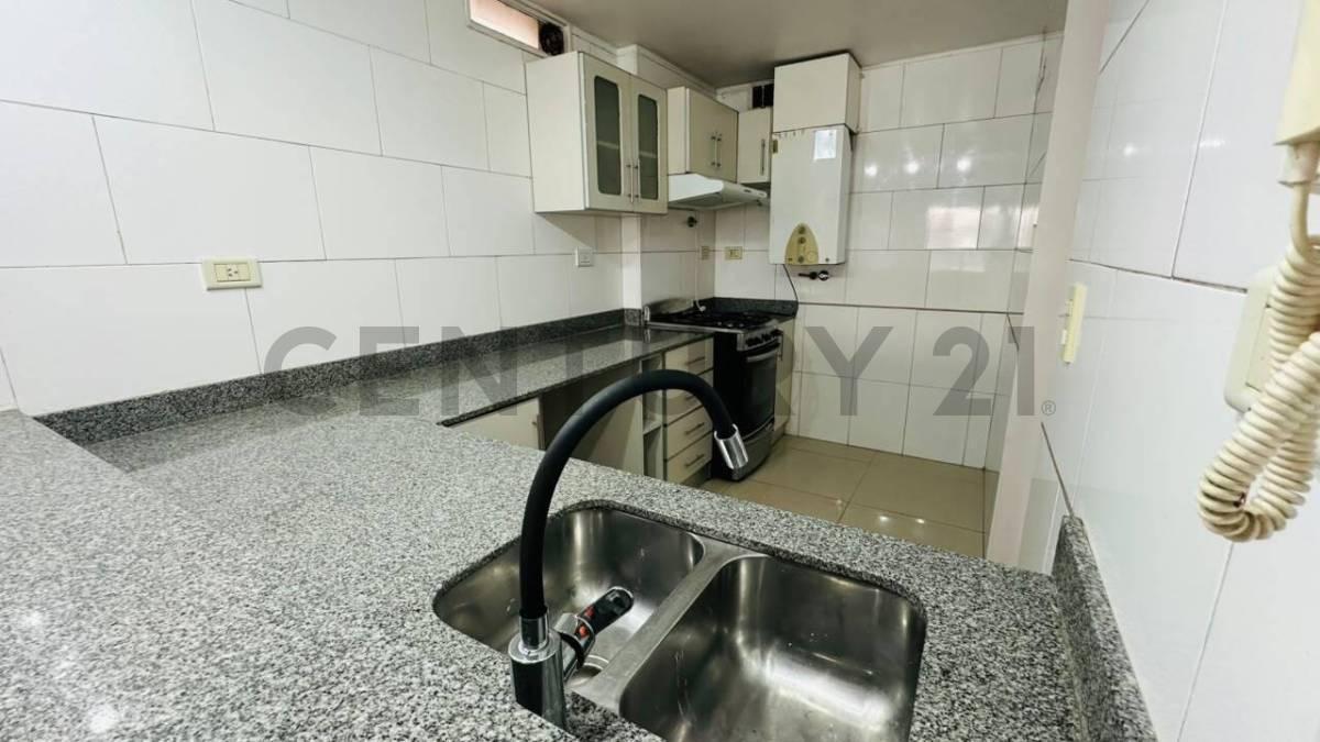 Foto de Departamento 2 Ambientes con Cochera y Balcón al Frente, imagen 2