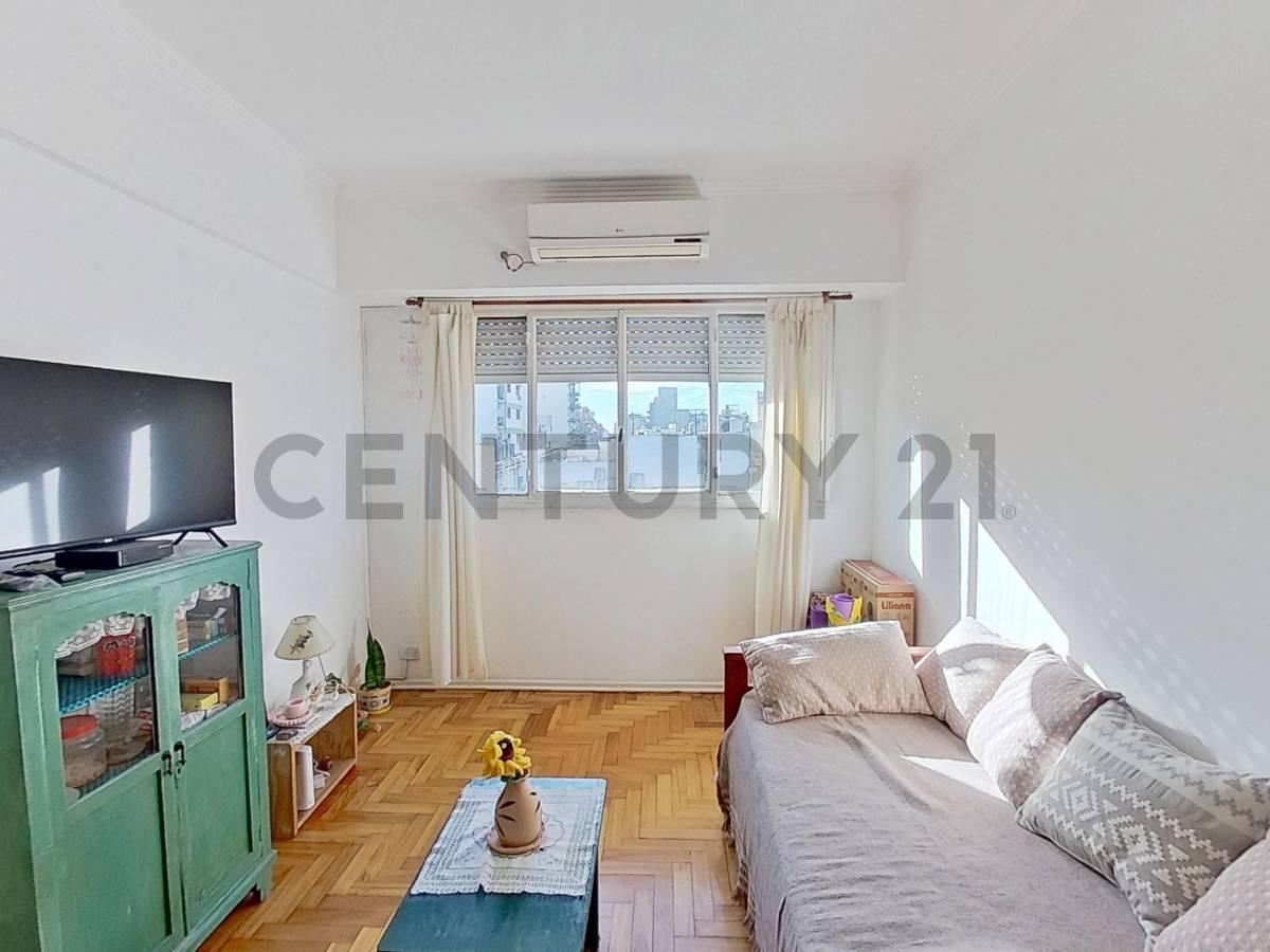 Foto de VENTA DEPARTAMENTO 2 AMBIENTES CONTRAFRENTE LUMINOSO Y VISTA ABIERTA, imagen 2