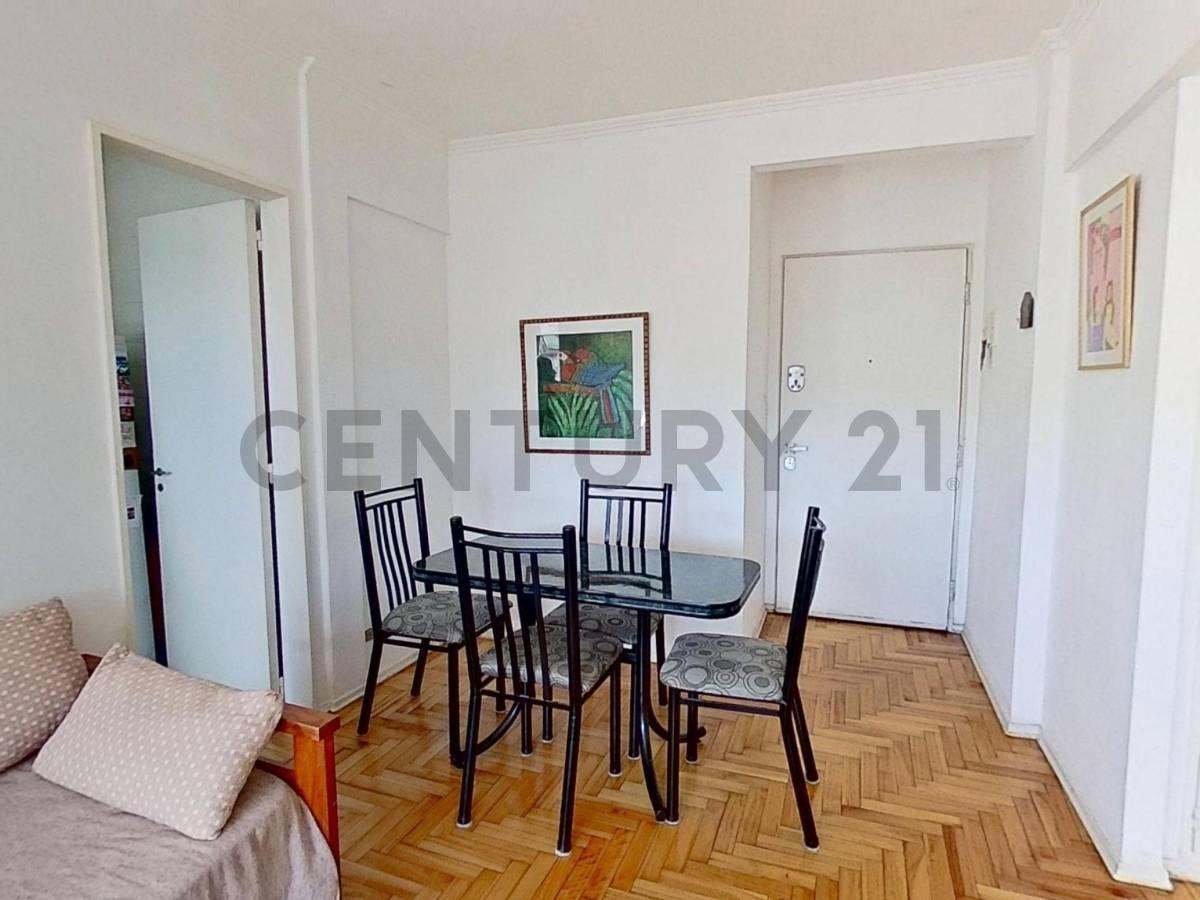 Foto de VENTA DEPARTAMENTO 2 AMBIENTES CONTRAFRENTE LUMINOSO Y VISTA ABIERTA, imagen 1