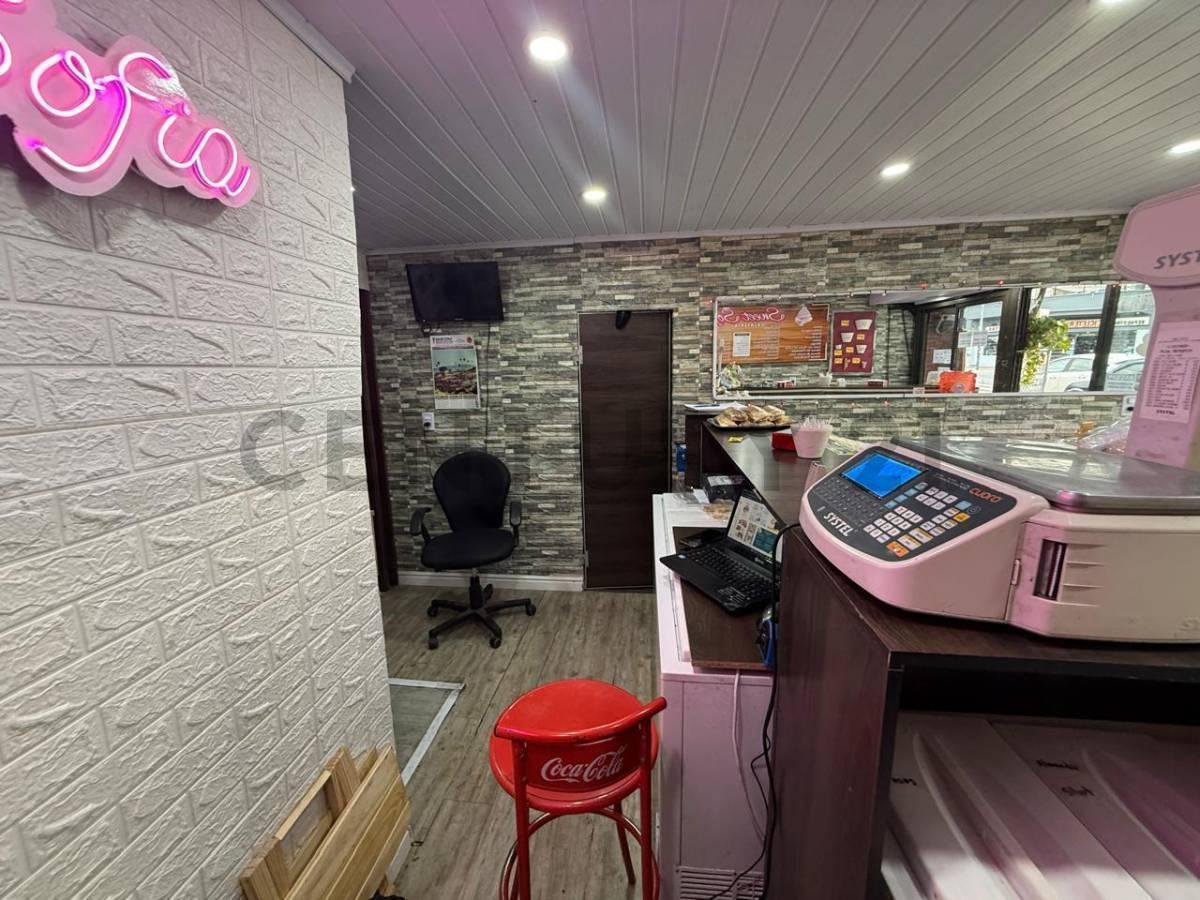 Foto de OPORTUNIDAD de inversión con locales comerciales y vivienda en Parque, imagen 3