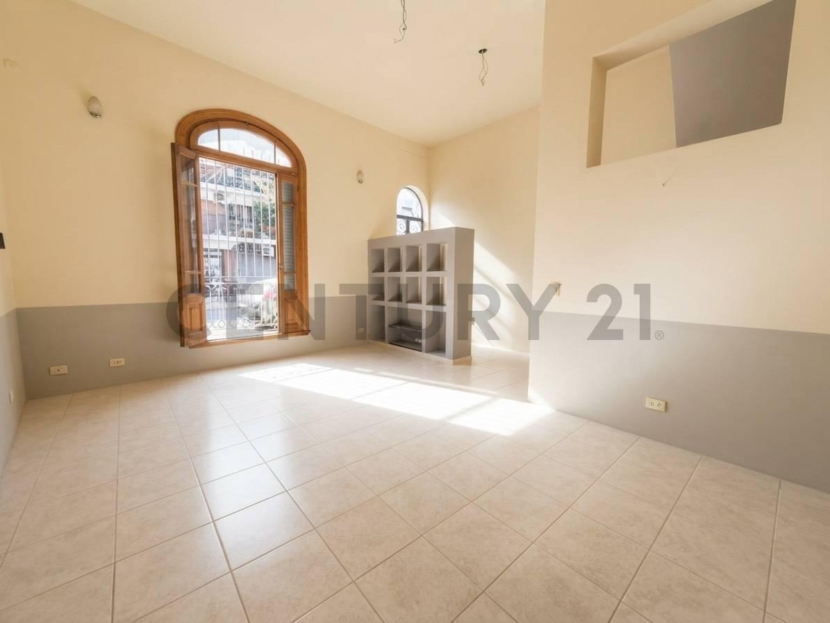 Foto de PH Tipo Loft al Frente con Entrada Independiente y Reciclado a Nuevo en, imagen 5