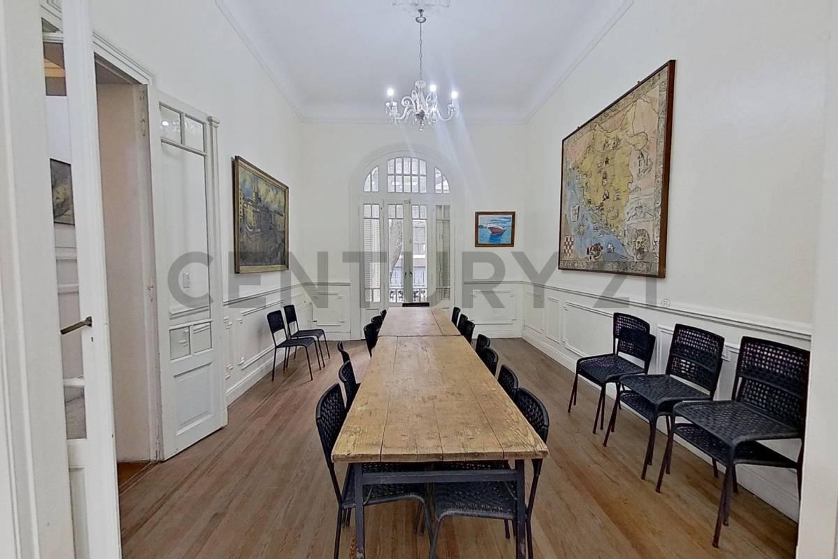 Foto de VENTA CASA 6 AMBIENTES CON JARDIN Y COCHERA - BELGRANO R, imagen 3