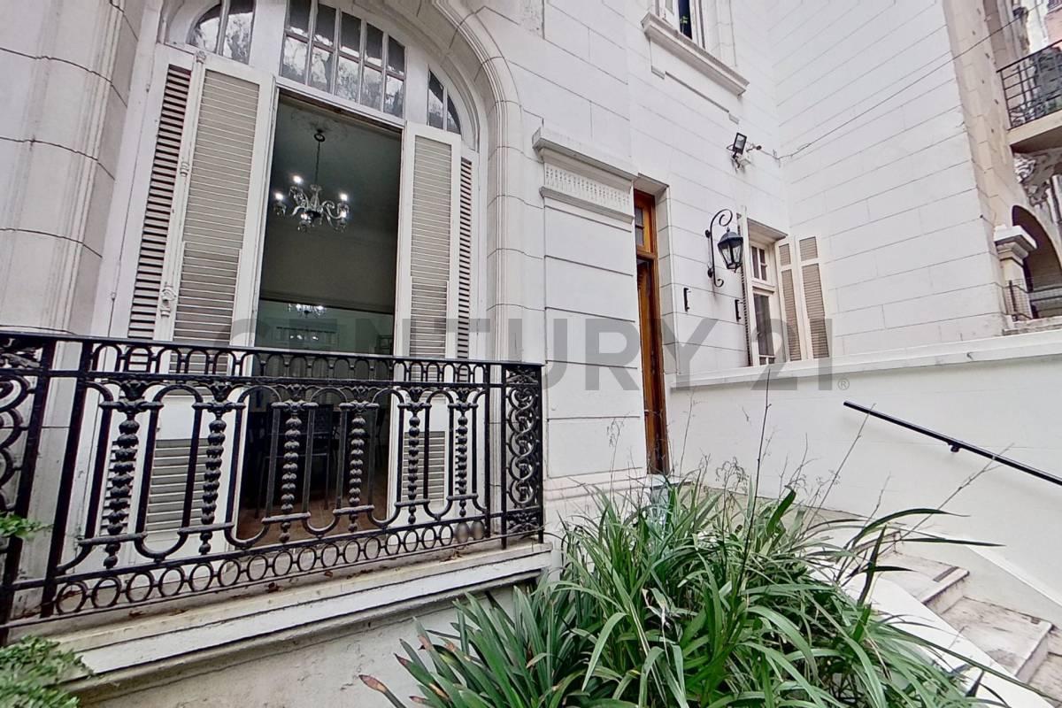 Foto de VENTA CASA 6 AMBIENTES CON JARDIN Y COCHERA - BELGRANO R, imagen 2