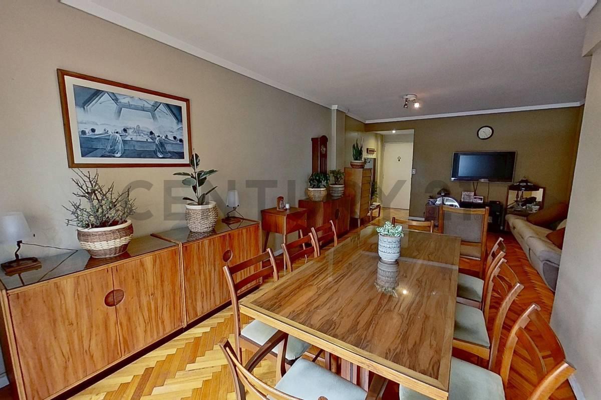 Foto de Departamento 4 ambientes con dependencia, Flores, imagen 3