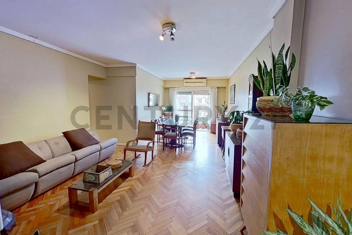 Foto de Departamento 4 ambientes con dependencia, Flores, imagen 2