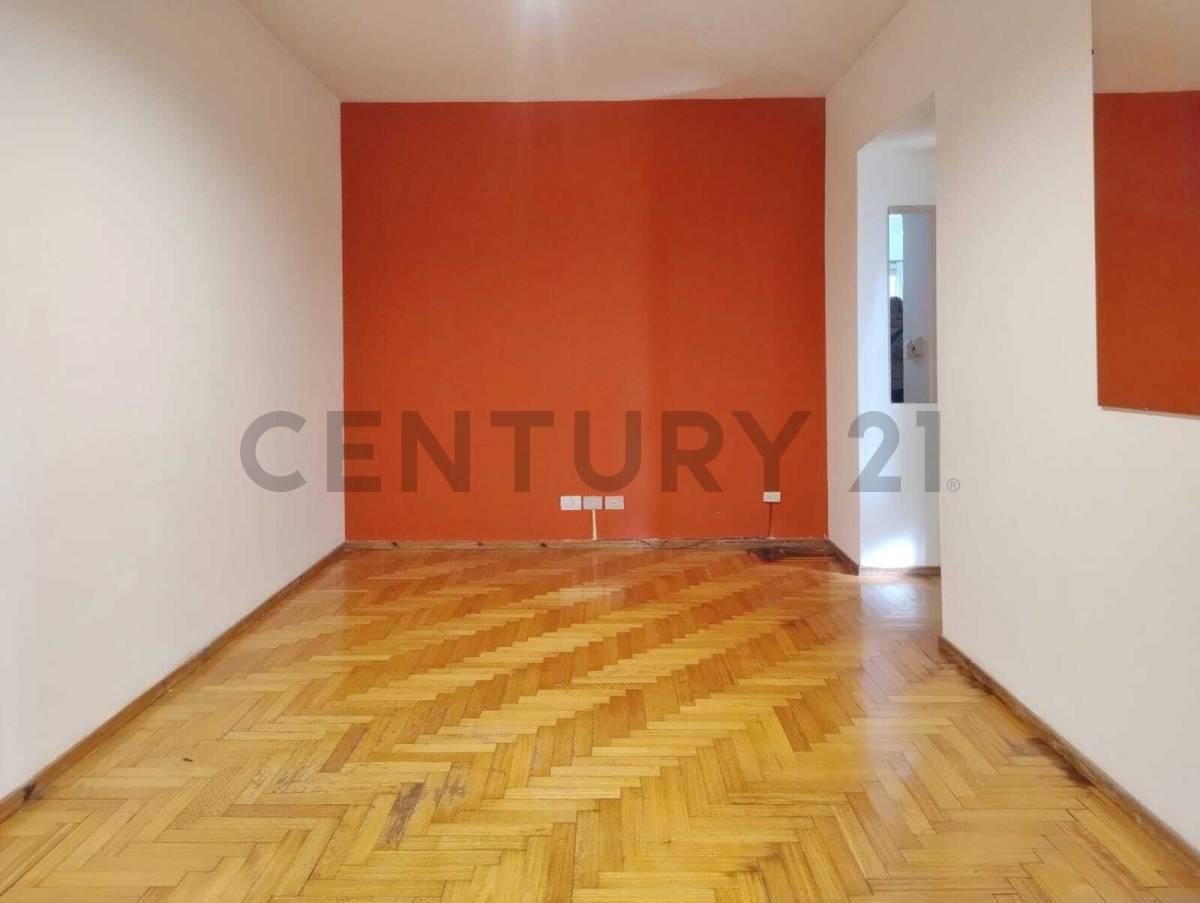 Foto de EXCELENTE 2 AMBIENTES EN VENTA MUY LUMINOSO Y FUNCIONAL, imagen 1