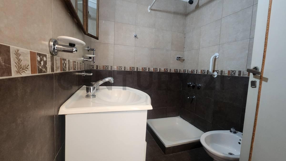 Foto de VENTA Departamento 4 ambientes con cochera en Caballito Norte · Apto, imagen 1