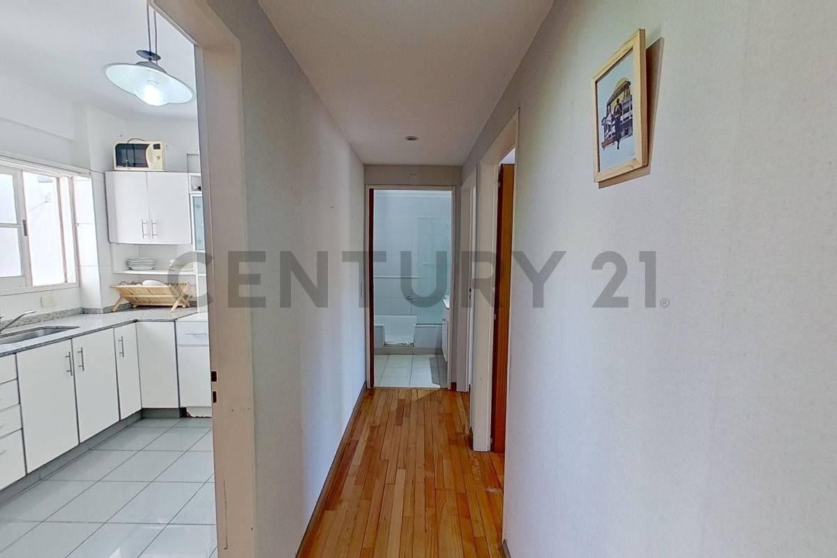 Foto de Departamento de 3 amb c/toilete y balcon contrafrente en villa ortuzar, imagen 1