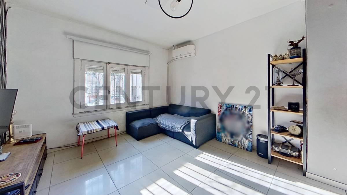 Foto de Casa en venta en Parque Avellaneda con jardin, quincho y terraza, imagen 3