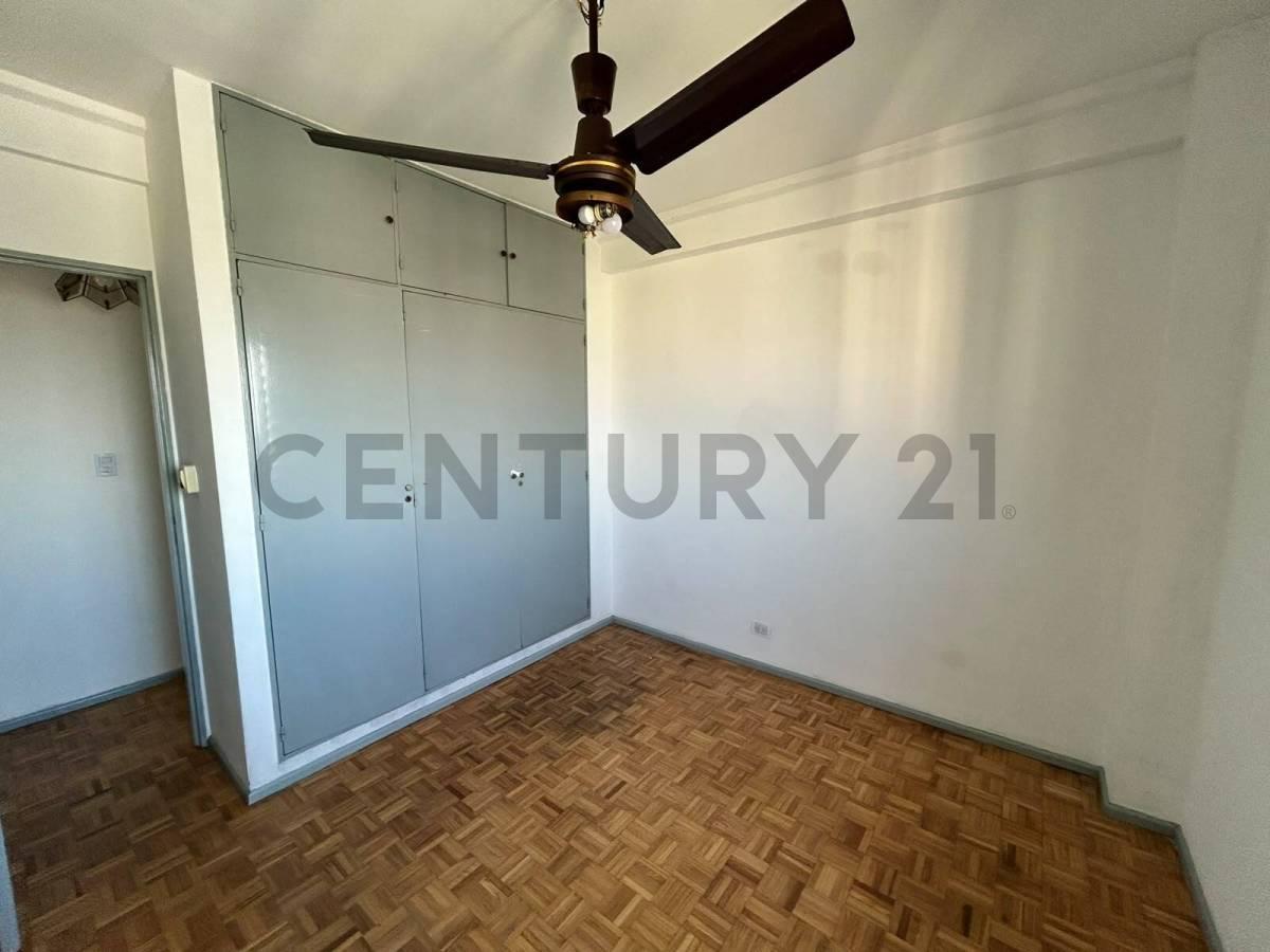 Foto de VENTA DEPARTAMENTO 4 AMBIENTES CON BALCON LUGANO, imagen 3