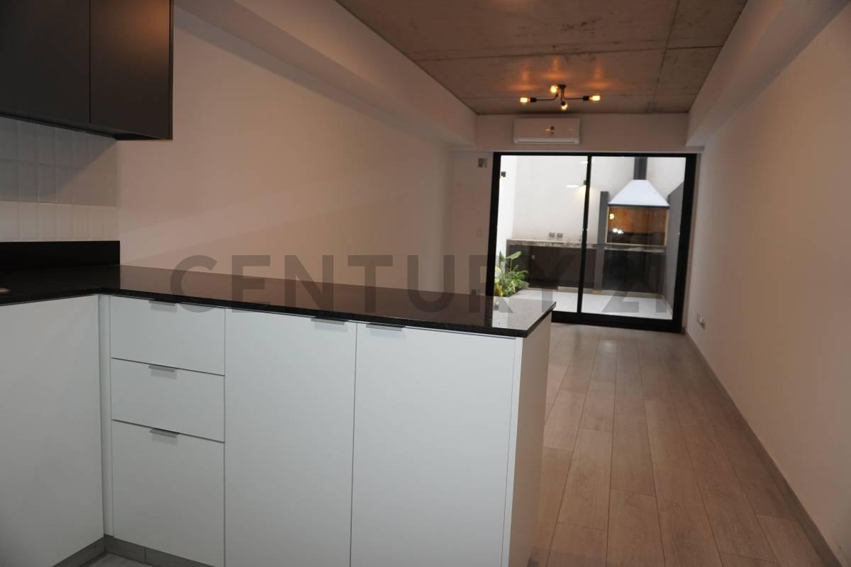 Foto de VENTA MONOAMBIENTE CON PATIO Y PARRILLA PLAZA IRLANDA CABALLITO NORTE, imagen 4