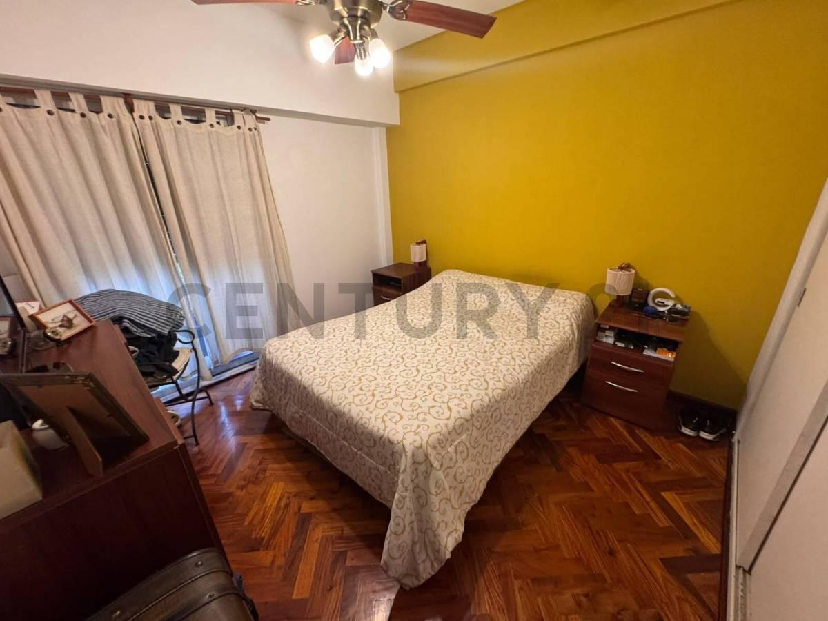 Foto de Venta 2 ambientes con balcón corrido - Piso 8 al frente en Villa Urquiza, imagen 3