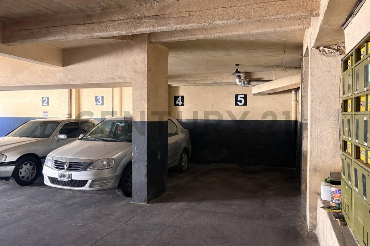 Foto de Cochera Fija cubierta en Planta Baja - Zona Hospital Italiano, imagen 1