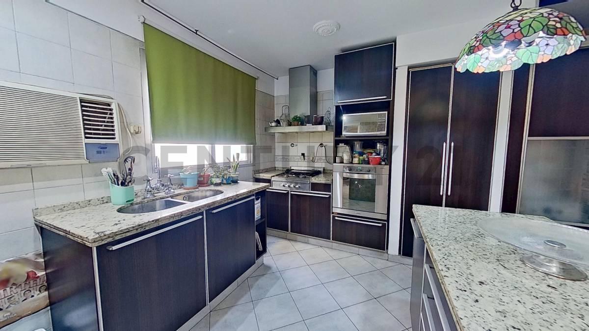 Foto de VENTA departamento al frente de 4 ambientes con palier privado, gran, imagen 5