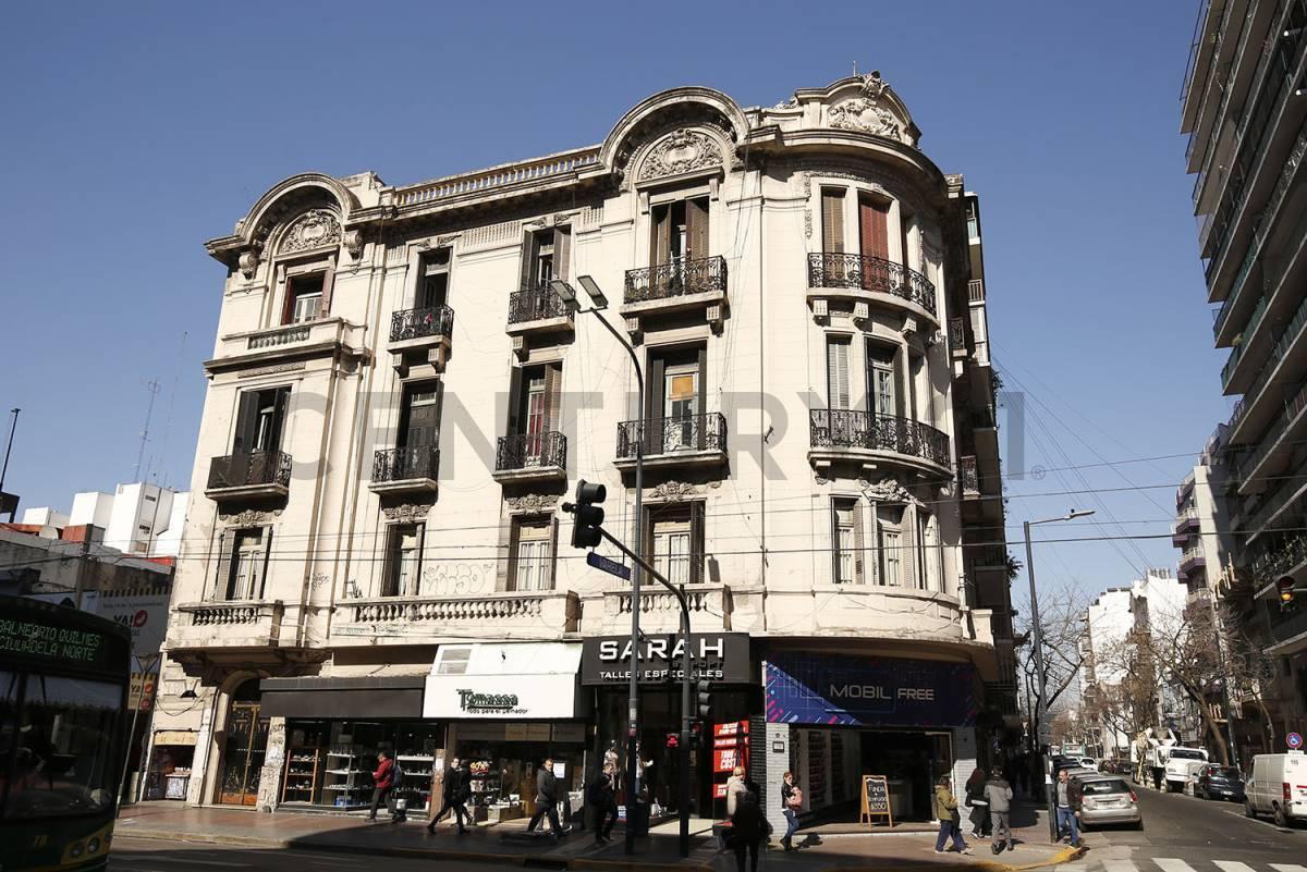 Foto de DEPTO EN VENTA EN FLORES, imagen 1