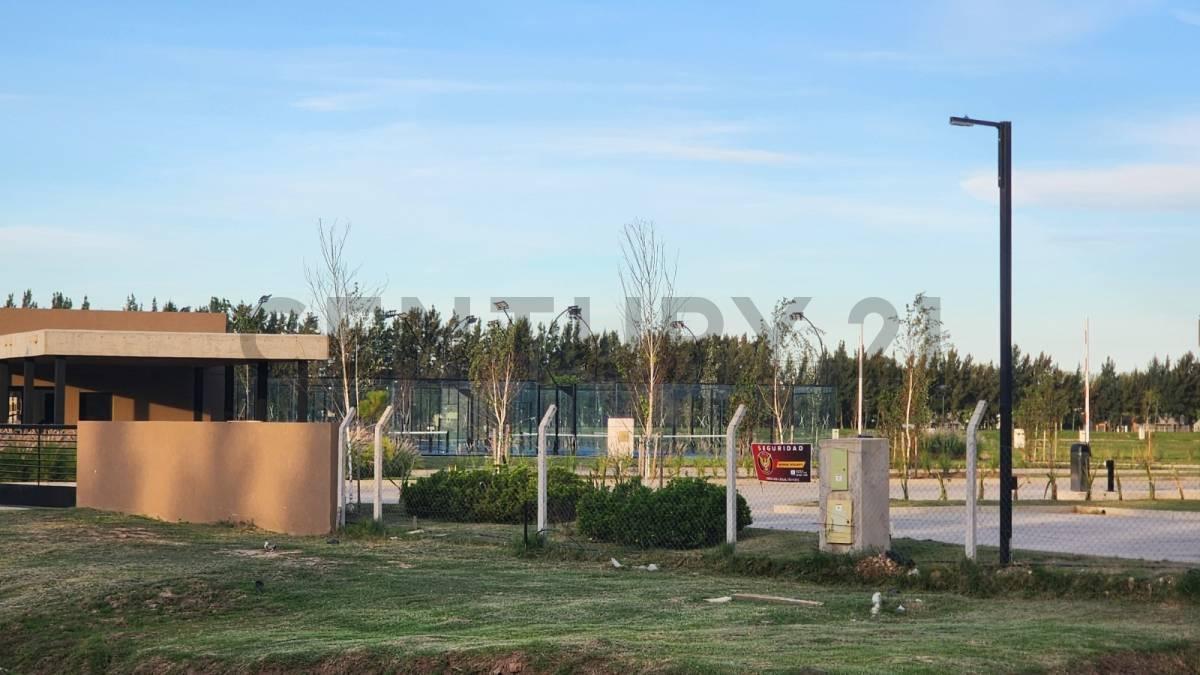Foto de ESPECTACULAR LOTE EN UNO DE LOS MÁS PROMETEDORES BARRIOS DE CANNING, imagen 5