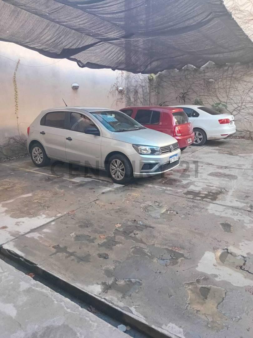 Foto de VENTA DE COCHERA EN PLANTA BAJA SOBRE AV BELGRANO, imagen 1