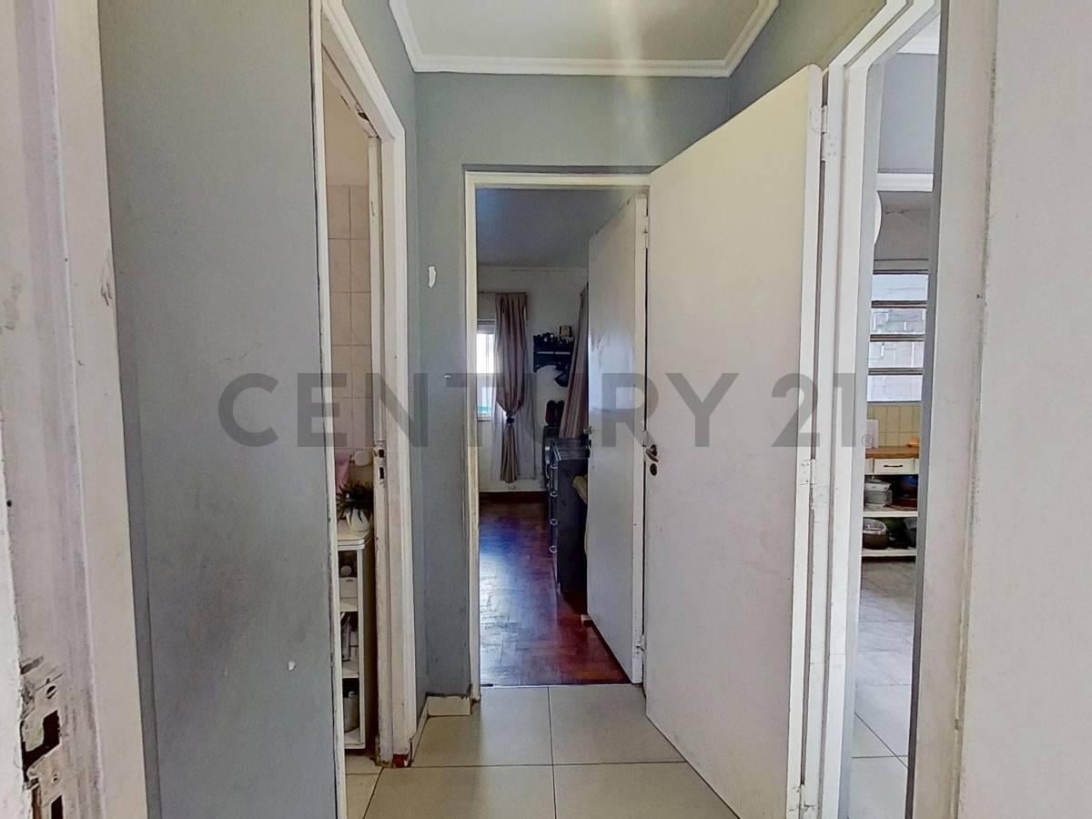 Foto de Casa en venta en Parque Avellaneda con jardin, quincho y terraza, imagen 1