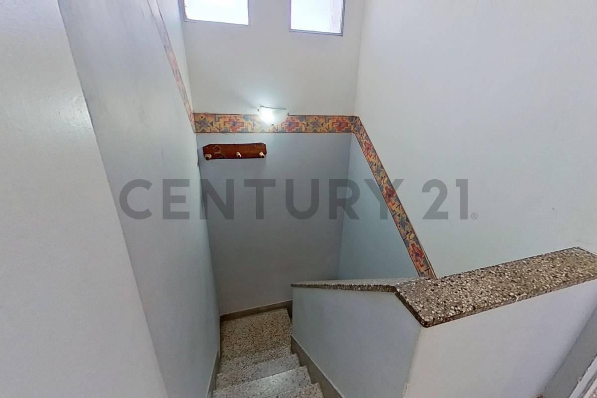 Foto de PH 4 AMBIENTES LOMAS DEL MIRADOR, imagen 1