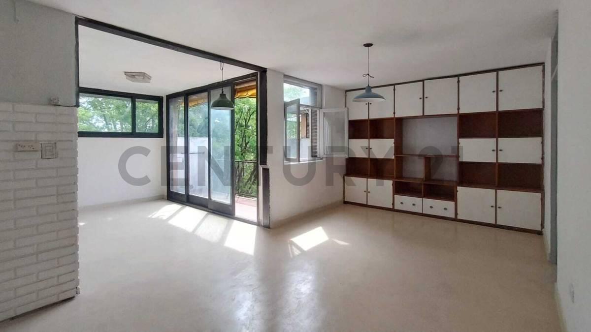 Foto de VENTA DEPTO 4 AMB CON BALCON EN RAMOS MEJIA., imagen 3