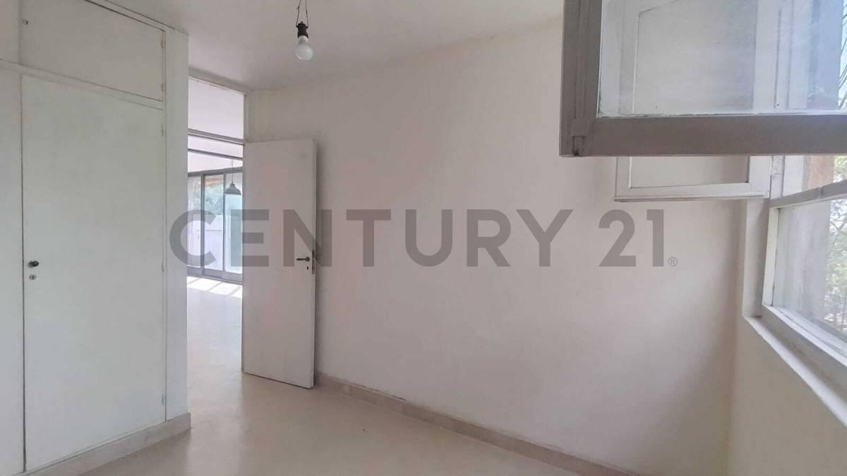 Foto de VENTA DEPTO 4 AMB CON BALCON EN RAMOS MEJIA., imagen 5