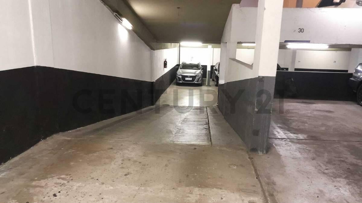 Foto de COCHERA OPORTUNIDAD EDIFICIO DE CATEGORIA, imagen 5