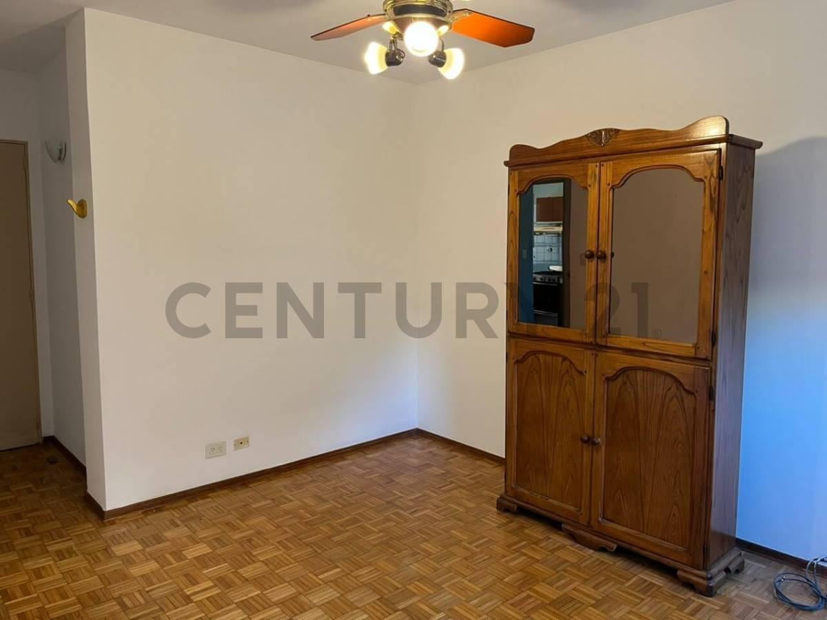 Foto de DEPARTAMENTO CONTRAFRENTE DE 2 AMBIENTES EN PLENO CABALLITO, imagen 4