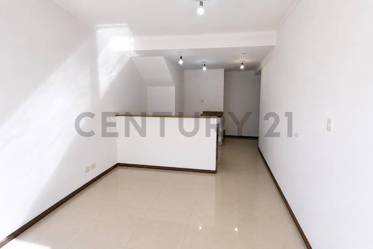 Foto de Venta Duplex de 2 ambientes y medio en Boedo — Av. Juan de Garay al 3700, imagen 3